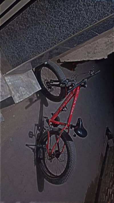 Heavy tire vali cycle