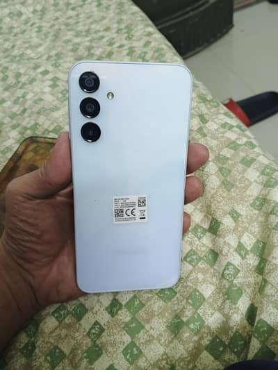 samsung A15 8/256 excellent condition with box