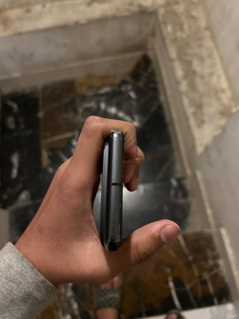 Google pixel 7 condition 10/10 4