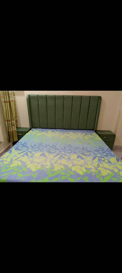 king size bed with side table