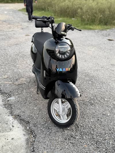 Ramza Yari electric scooter for sale | excellent | smooth ride