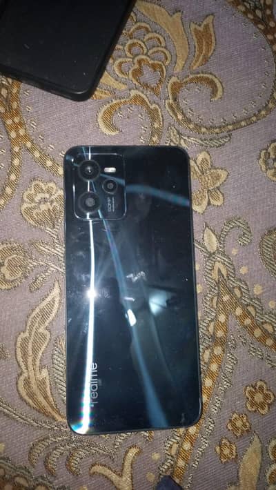 realme c35