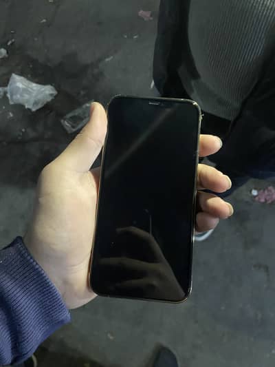 iPhone 12 pro max gold