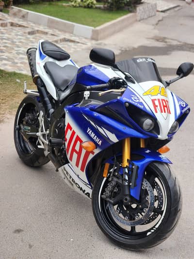 yamaha R1 fiat