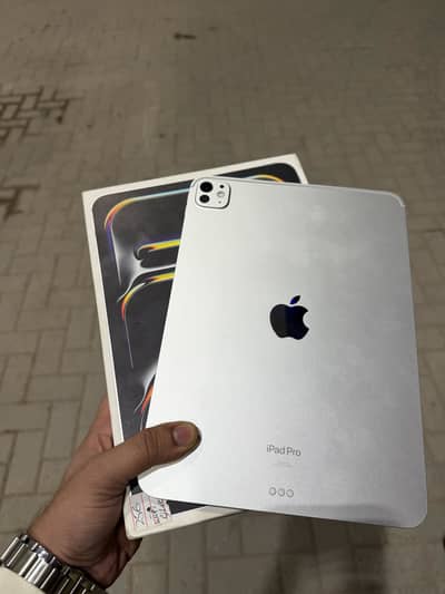 iPad Pro m4 11” inch silver