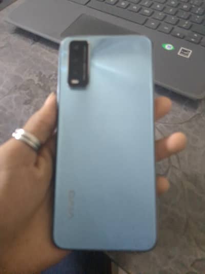 Vivo y20