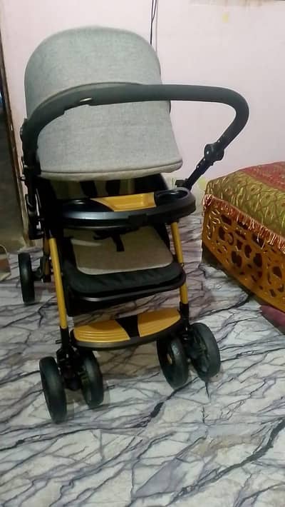 imported high quality pram stroller like new condition