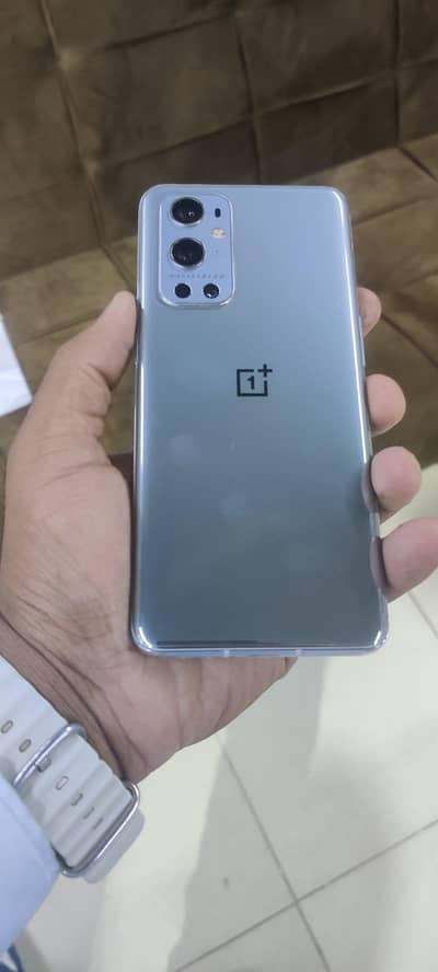 One Plus 9 pro 10/9.5 condition Official PTA Approved