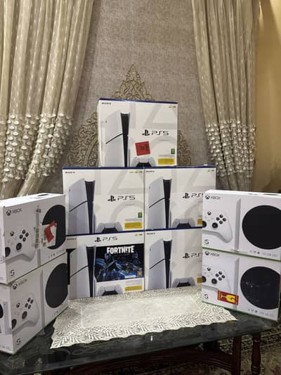 PS5 SLIM (DISC EDITION) SLIGHTLY USED FOR SALE