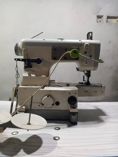 Singer Machines / Flat Machine / Overlock Machine For Sale