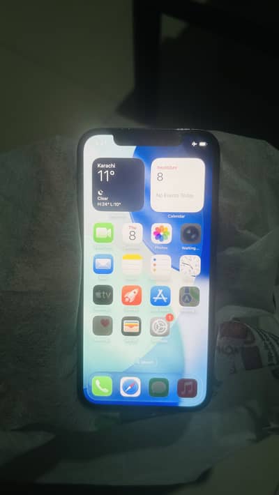 Iphone 12 pro 128GB back cracked