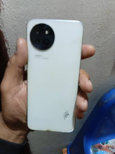 Used with box and original charger exchanged available