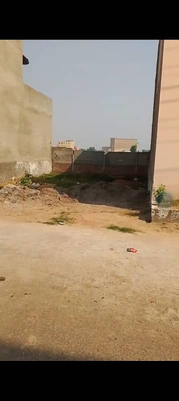 7 Marla Plot PEARL GARDEN housing society best gated community.