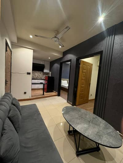 Perday and weekly basis 2 bed luxury apartments available on rent