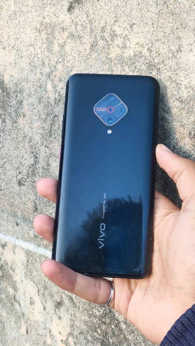 snapdragon processor 8/128