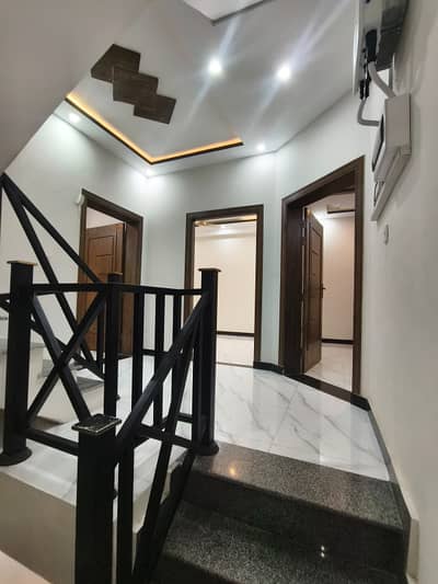 10 Marla Furnished Full house House Available For Rent