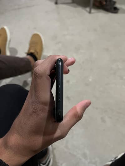 iPhone xr for urgent sale