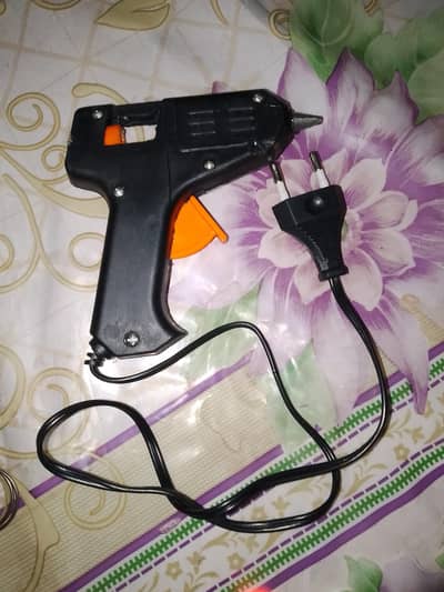 Glue gun