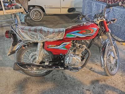 United 125, 25 model