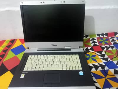 Fujitsu Siemens laptop Celeron M for sale.