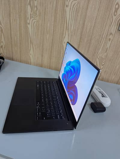 DELL XPS 15 (9560) MODEL