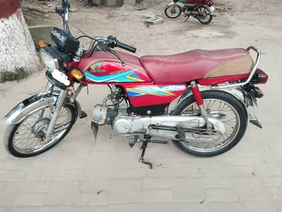 Honda CD 70 lush condition fresh bike