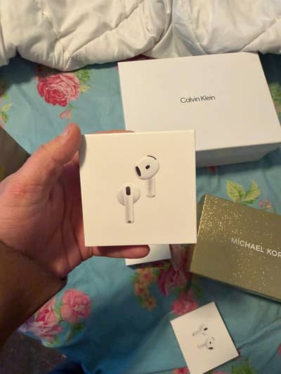 Apple Airpods 4 (ANC) Active Noise Cancellation