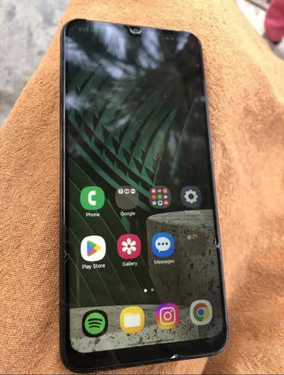 Samsung A04e Offical pta best for data / hotspot