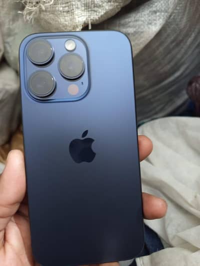 iPhone 15 pro 128 GB