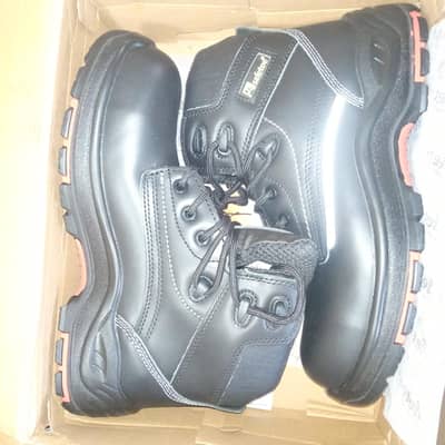 Safetoe Shoe. Top Quality Since 1984