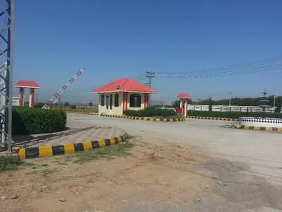 D18 AWT 1 Kanal Hot Location Plot Available For Sale