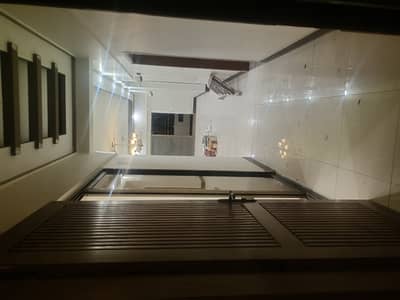 Near Lily Bridge, Cantt, 3 Bed,D,D, Car parking, Line water, 24 Hours Security guards.