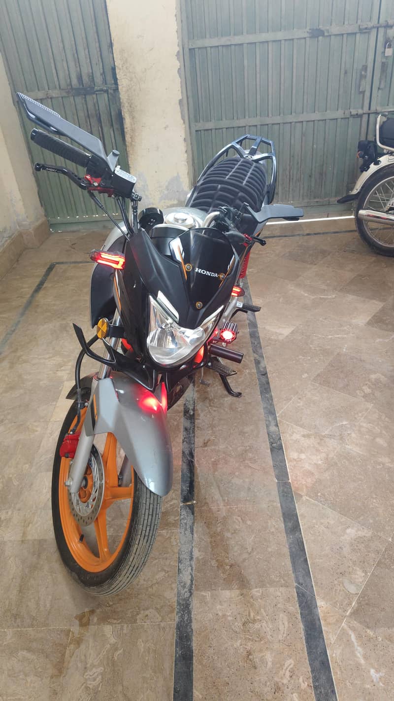 CB150F 1