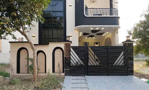 Prime Location House Sized 5 Marla Available In SA Gardens Phase 2 - Sher Zaman Block