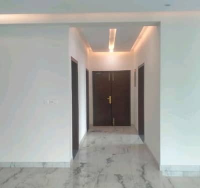 A 10 Marla Flat In Lahore Is On The Market For Rent