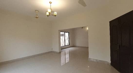 Askari 10 House Sized 10 Marla For sale