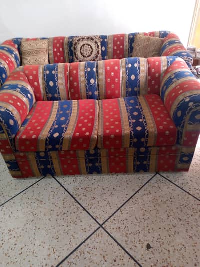 Sofa set six  seater urgent for sale