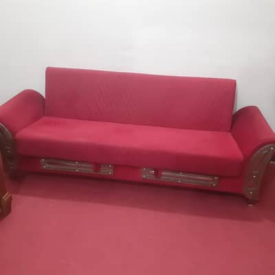 I am selling my new sofa combed molty goam