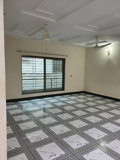 1 KANAL NEW HOUSE FOR SALE WITH REASONABLE PRICE AT THE HOT LOCATION OF PCSIR STAFF COLONY