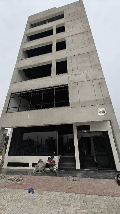 5.33 MARLA BASEMENT+SIX FLOORS LIFETIME COMMERCIAL BUILDING FOR RENT