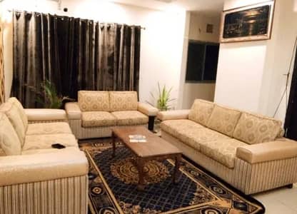 Phr day short Time flats available