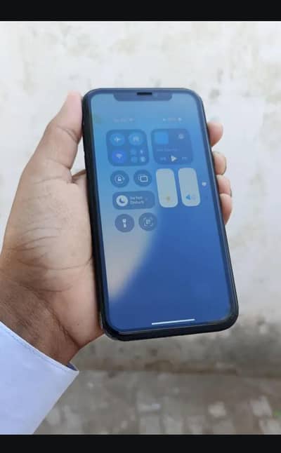 Apple iPhone XR   10/10 Condition Exchange Possible