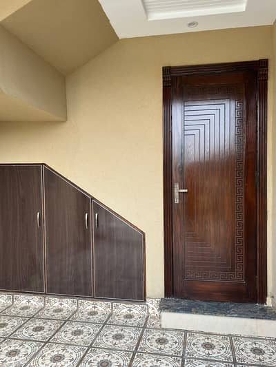 4500 Square Feet Office In Only Rs. 300000/-