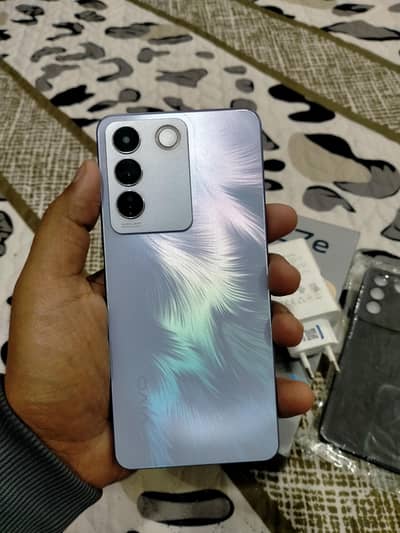 Vivo V27e 8+8/256GB Complete Box 10/9 Condition For Sale
