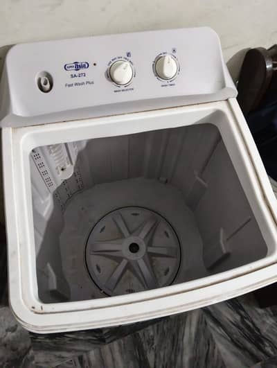 Asia washing machine in good condition…3