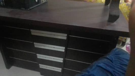 Office Table for Sale – Excellent Condition