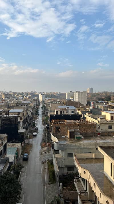 PENT HOUSE FOR SALE ON BEST LOCATION