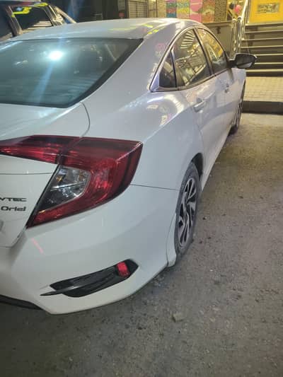 Honda civic 1.8 oriel