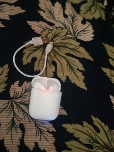 I 12 wireless Bluetooth prices 1200 rs