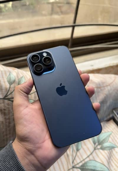 I phone 15 pro max Jv